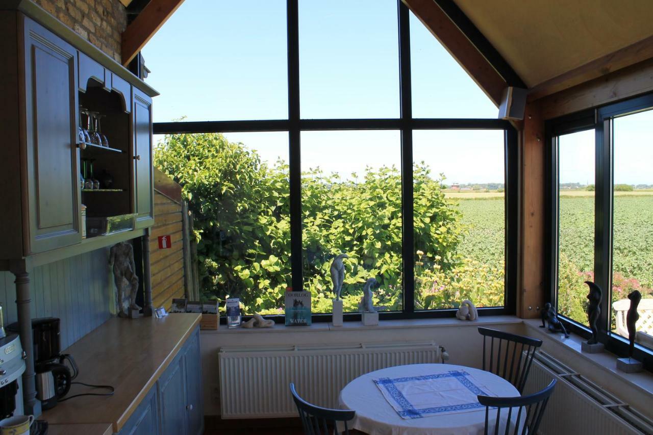 Bed and Breakfast Ateljee Devlaux Veurne Esterno foto